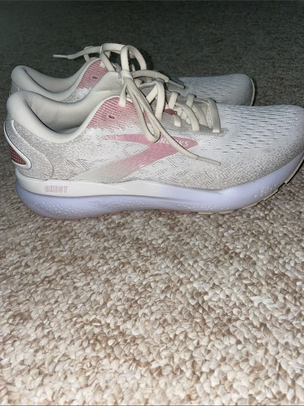 Brooks Ghost 15s Athletic Shoes